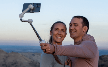 Insta360 Flow 2 Pro AI Tracker Bundle / Stone Gray