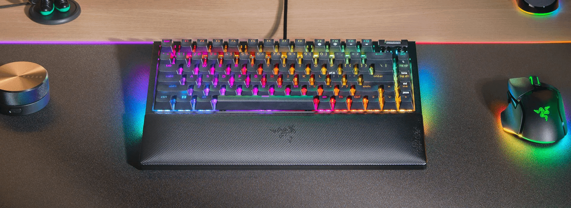 Razer BlackWidow V4 (3/4)