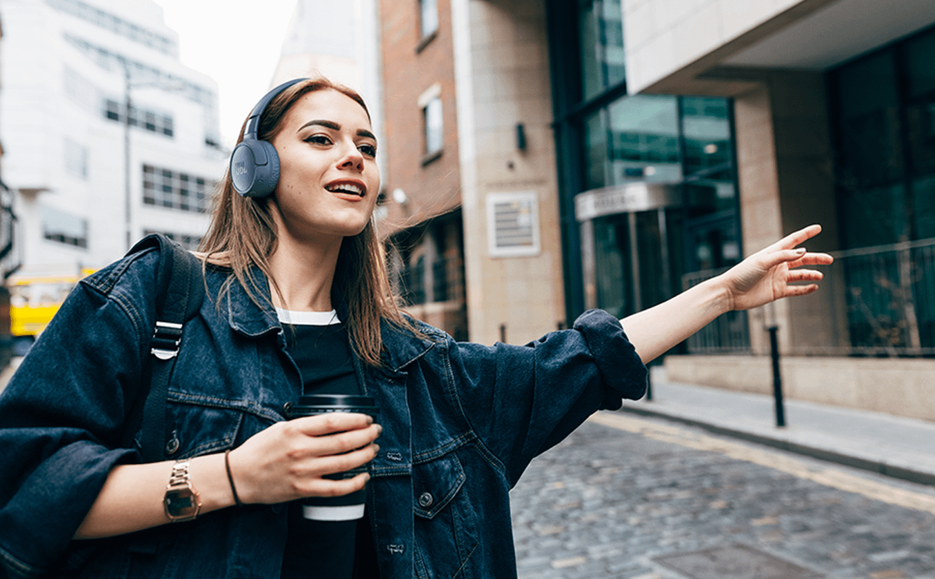 JBL Tune 670NC White