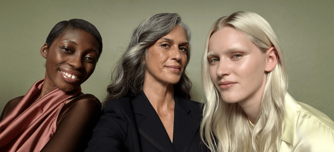 Apple iPhone 17 Pro 1TB Deep Blue smartphone