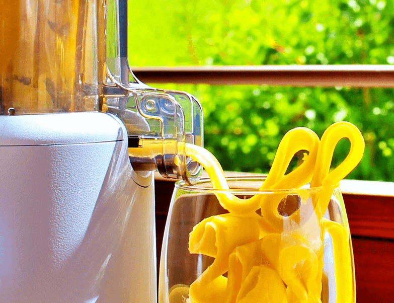 HUROM H310A White sokovnik