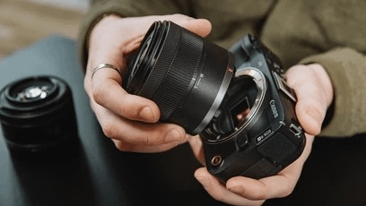 Canon EOS R50 V V5 + RFS 14-30