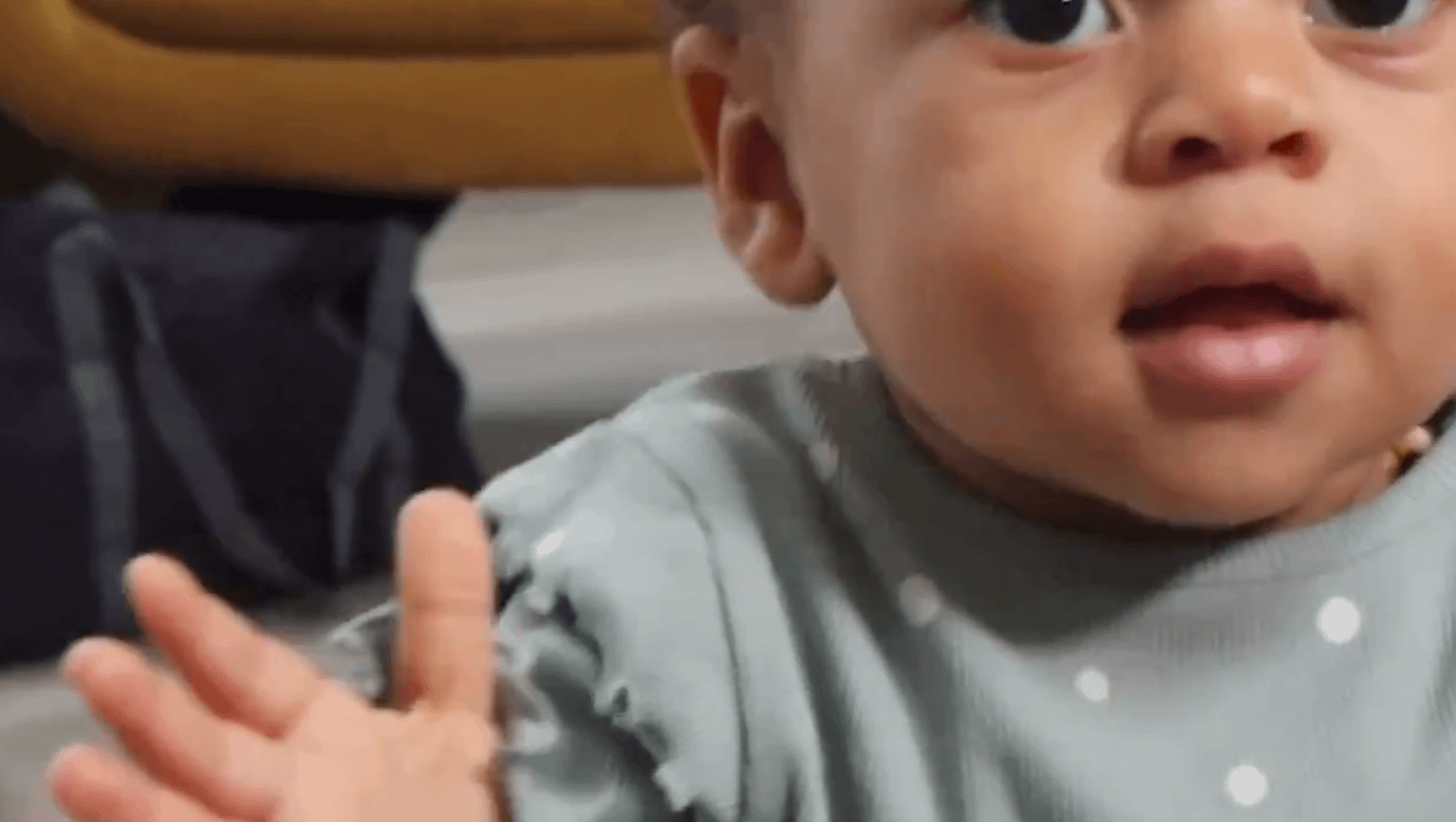 Canon EOS R100 RFS 18-45