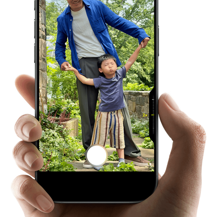 Apple iPhone 17 256GB Black smartphone