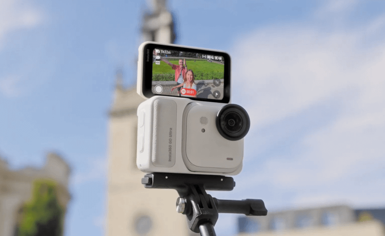 Insta360 GO Ultra Standard Bundle (Arctic White)