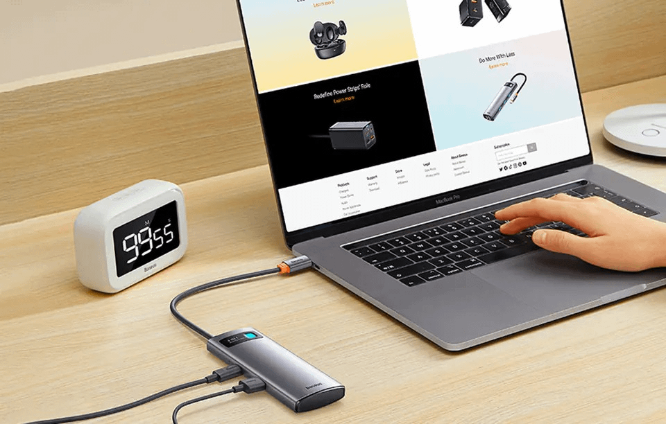 Baseus Metal Gleam 4-in-1 Hub