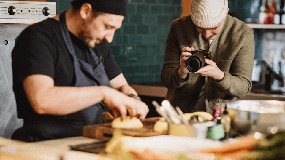 Canon EOS R50 V V5 + RFS 14-30