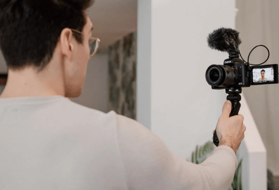 Canon  EOS M50 II PREMIUM