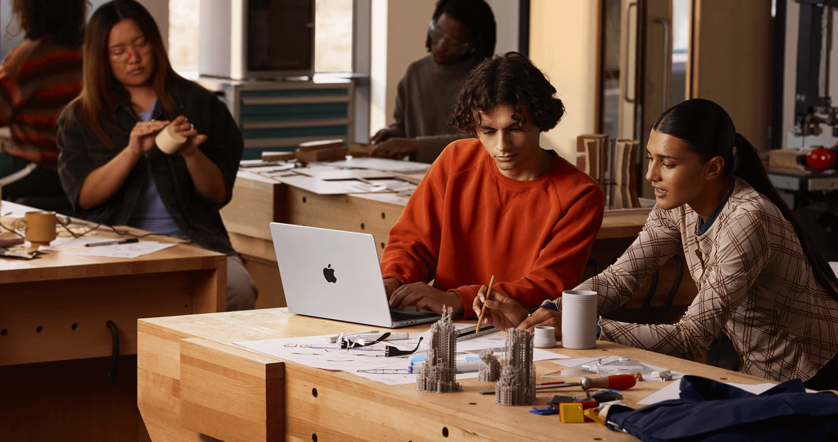 Apple MacBook Pro 14 SPACE BLACK M5-10C GPU-10C 16GB 512GB laptop