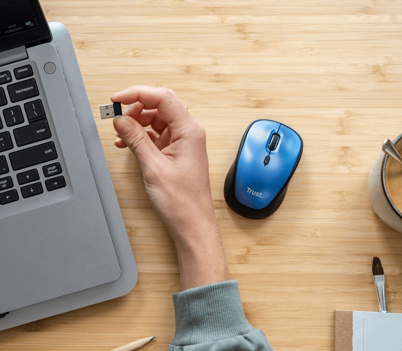 Trust YVI PLUS (PLAVA)