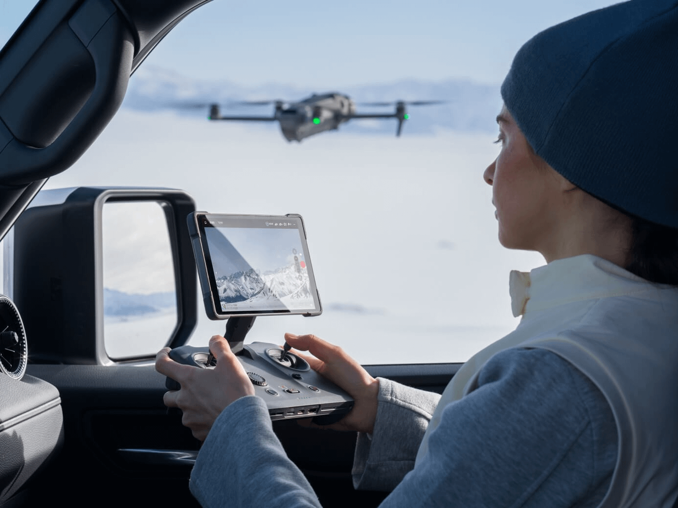 DJI Mavic 4 Pro Fly More Combo (DJI RC 2)