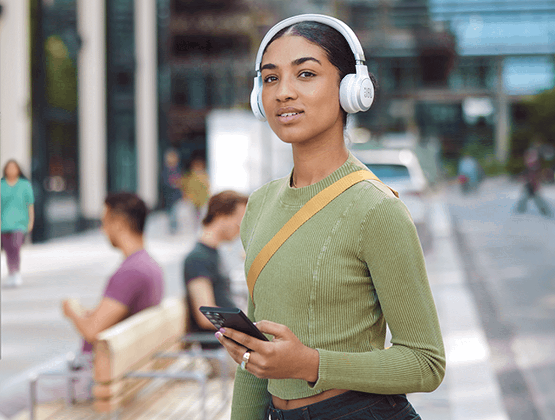 JBL Live 670NC (Black)