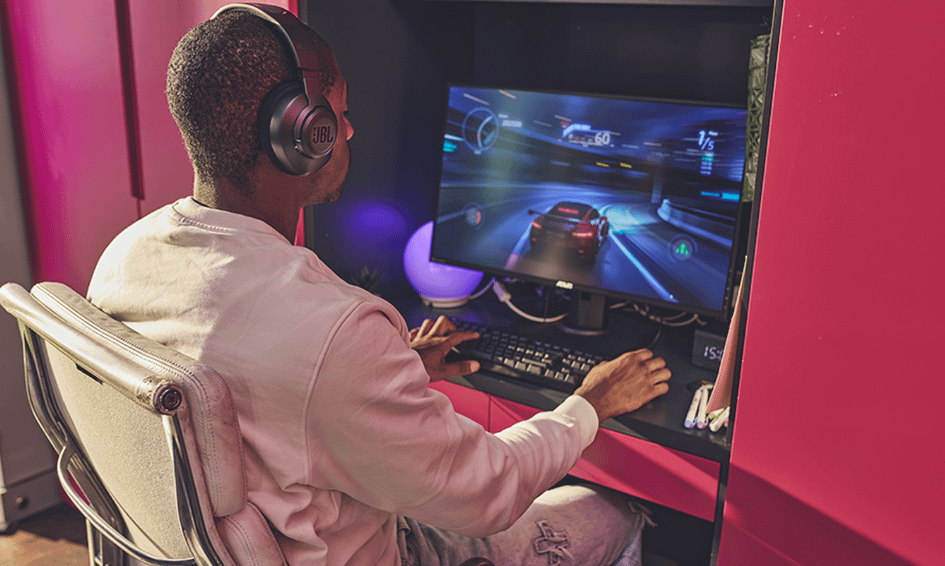 JBL Quantum 100M2 Cyan