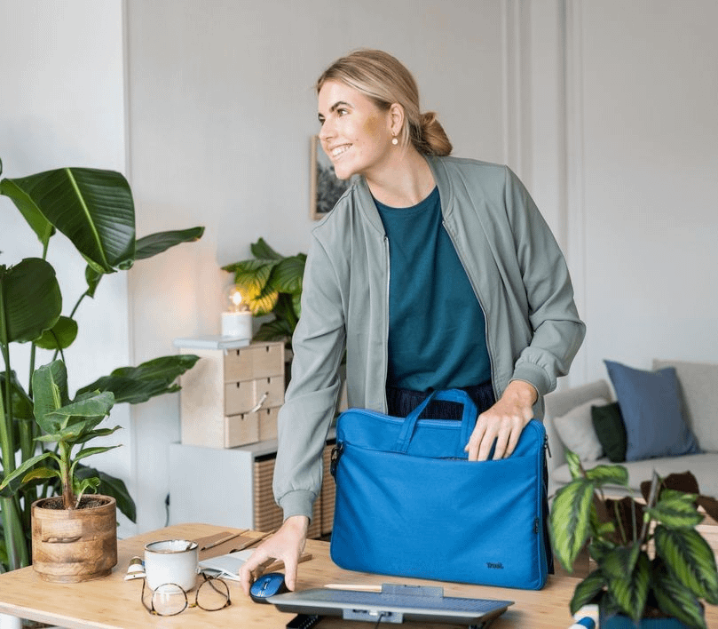 Trust YVI PLUS (PLAVA)