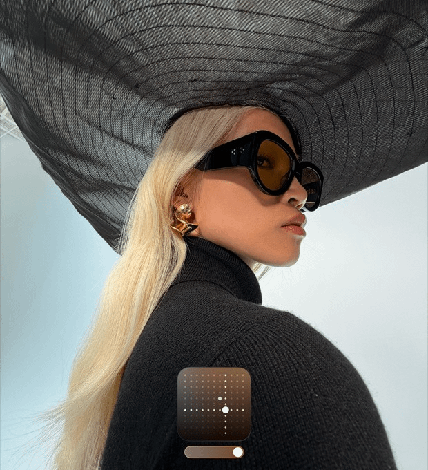 Apple iPhone 17 Pro 1TB Deep Blue smartphone