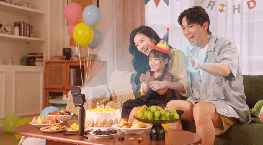 Insta360 GO Ultra Standard Bundle (Arctic White)