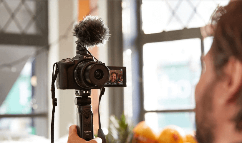 Canon EOS R50 (Black)