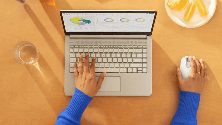 Logitech M196 Off-White miš