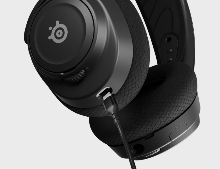 SteelSeries Arctis Nova 7 Wireless